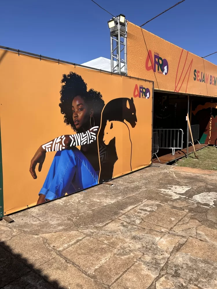 Comprovante de Prestação de Serviços – Estruturas e Equipamentos da Feira Afro Passos 2025